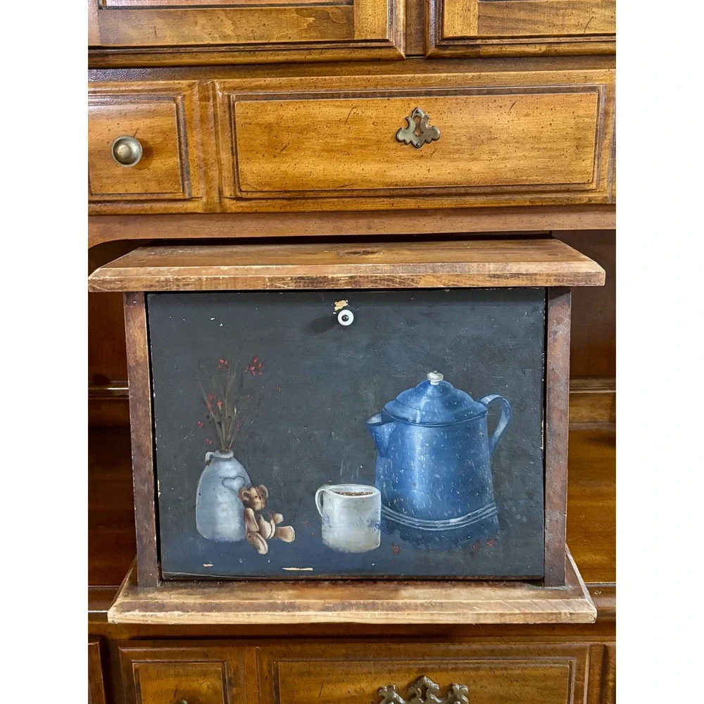 Vintage 1980's handpainted wooden bread box. Country farmhouse cottagecore